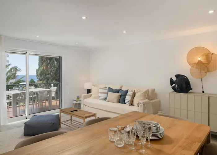 Promenade Ii By An Island * Funchal (Madeira)